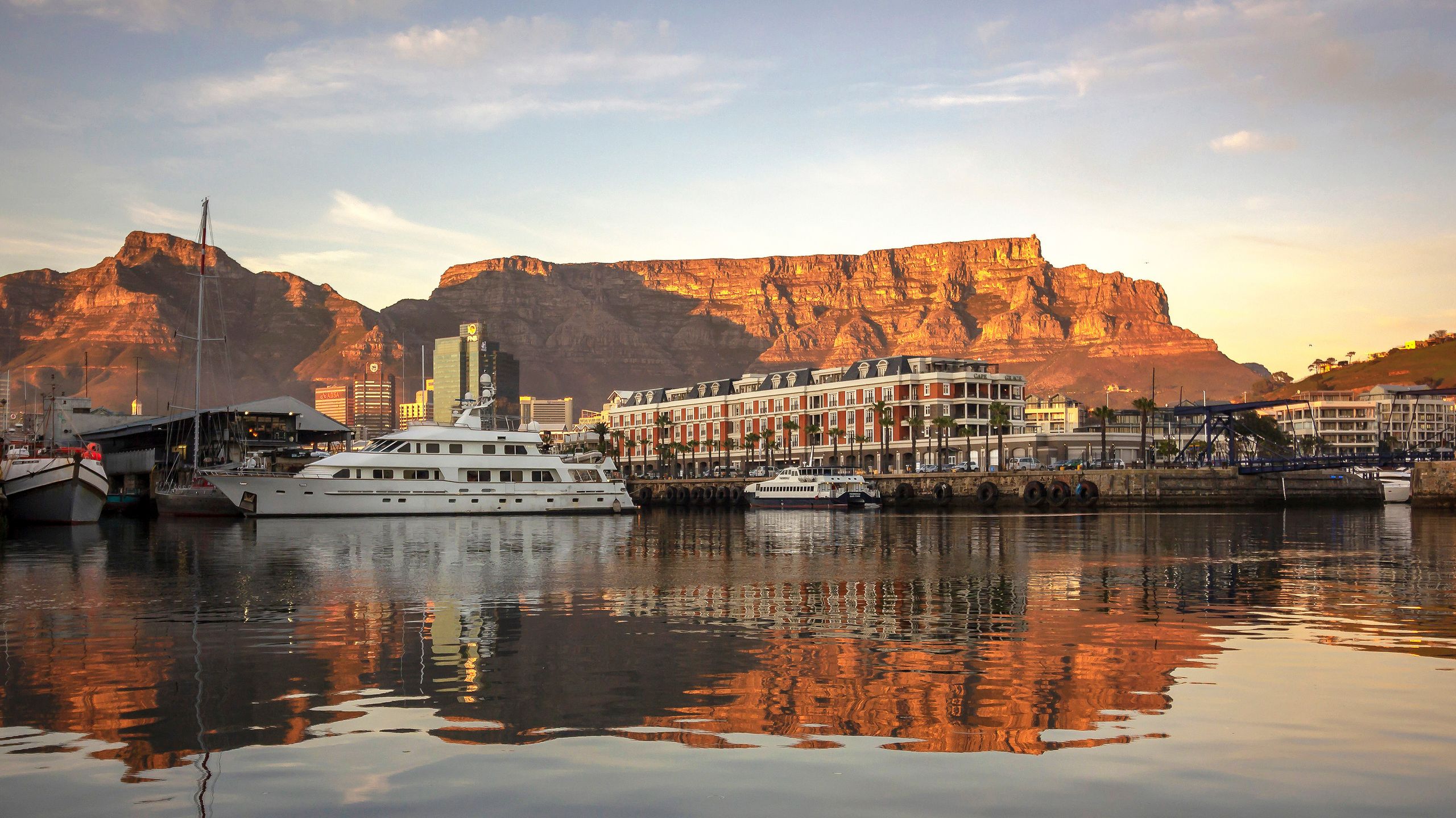 Cape Grace Hotel