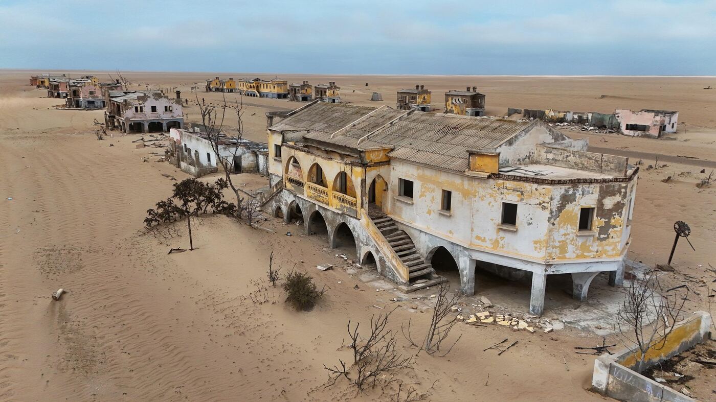 Namibe Desert Camp — luxury accommodation in Angola