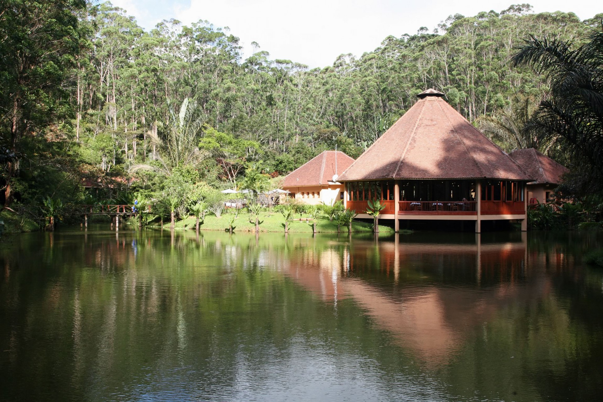 Vakôna Forest Lodge — luxury accommodation in Andasibe-Mantadia