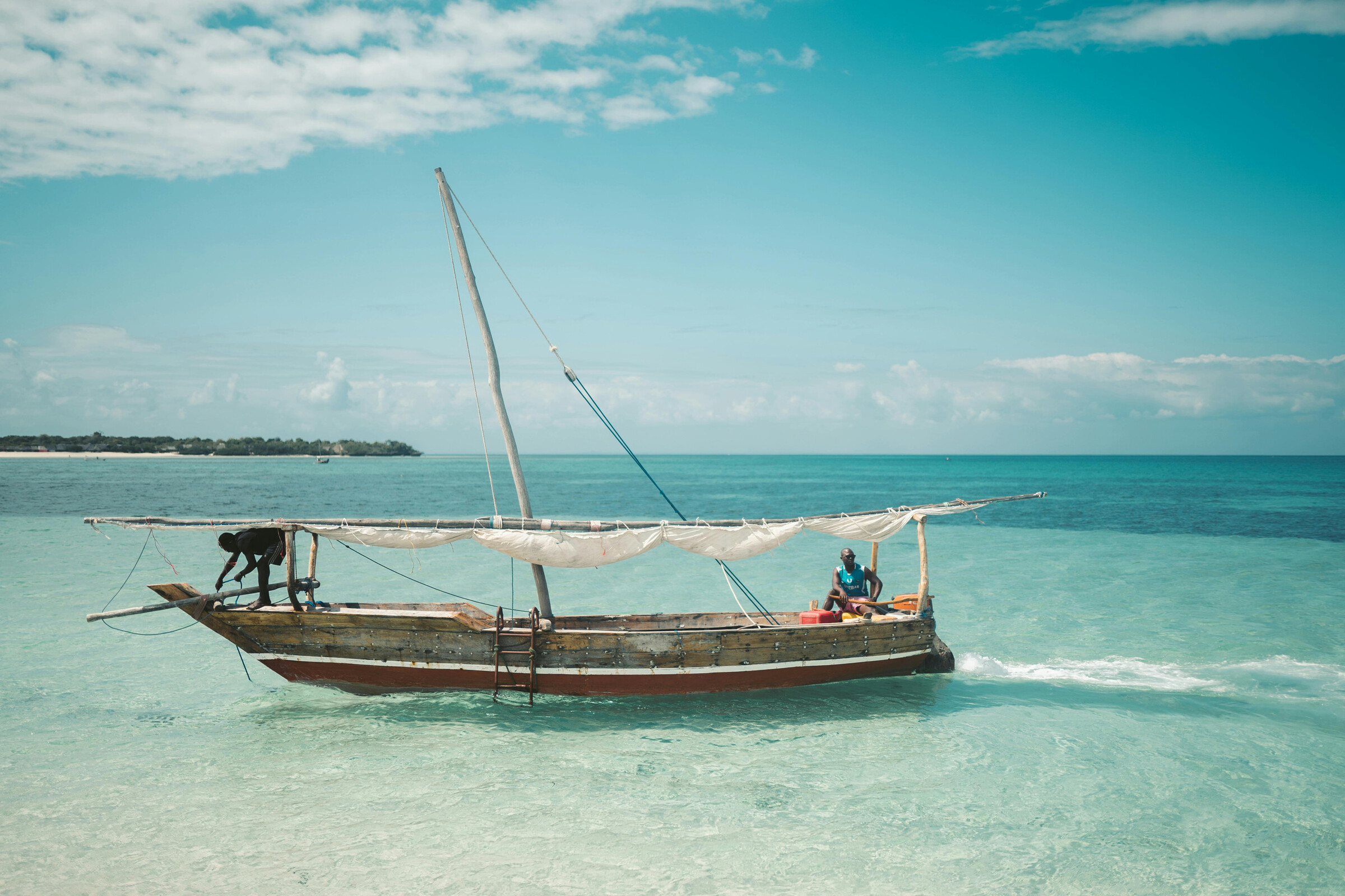 Zanzibar Travel Guide 2026 — Beaches, Stone Town, Spice Tours & Safari Extension
