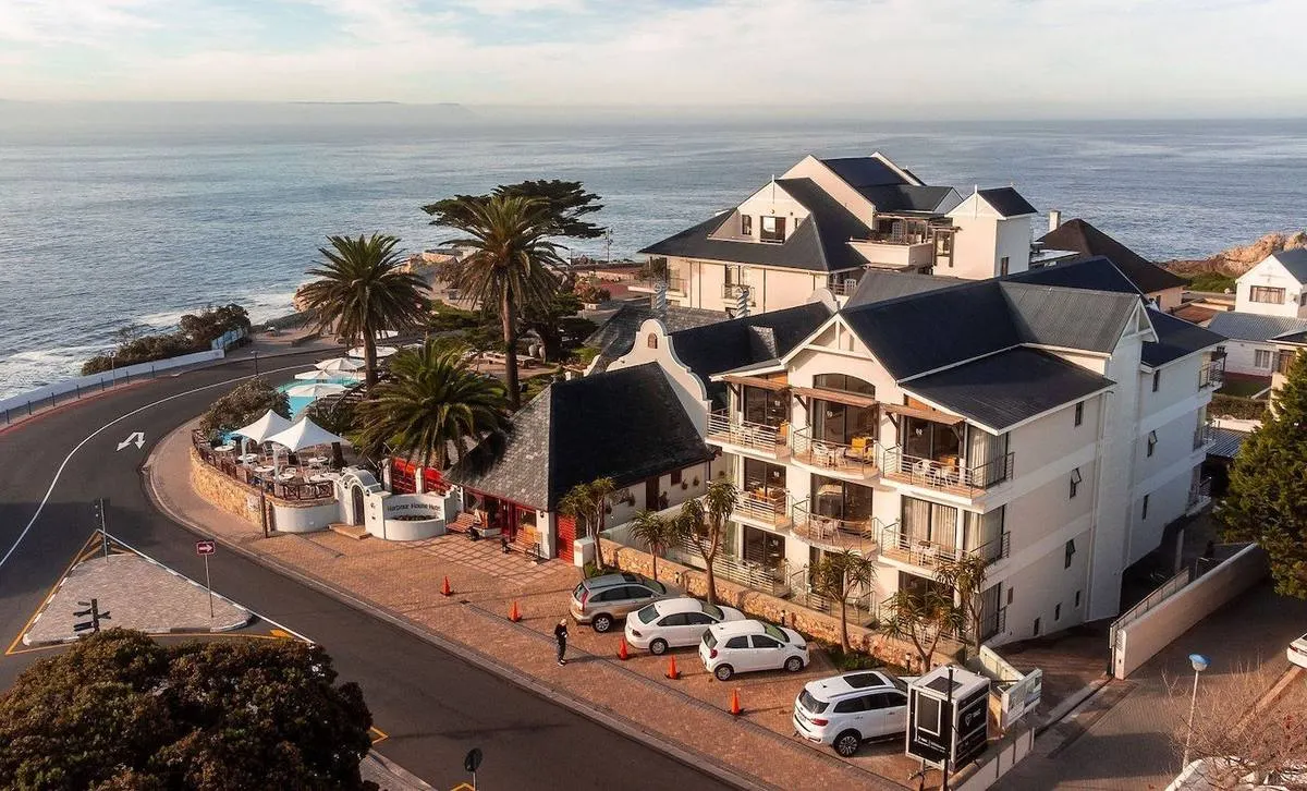 Harbour House Hotel — recommended safari lodge for Southern Right Whale viewing