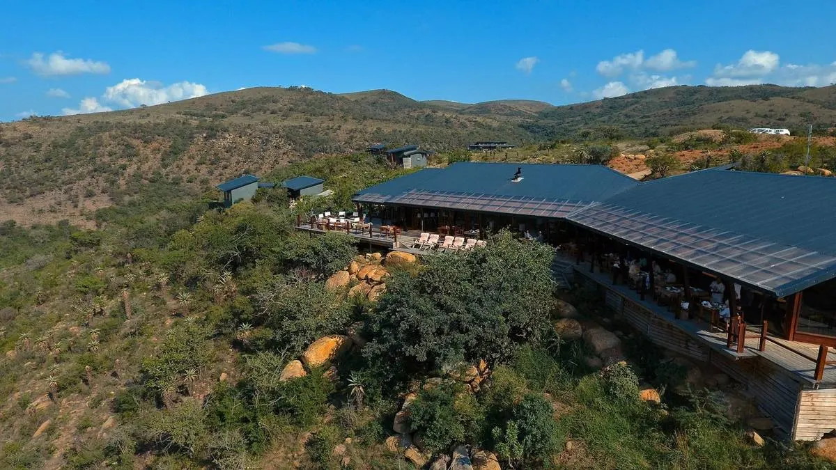 Hluhluwe-iMfolozi β recommended safari lodge for White Rhinoceros viewing