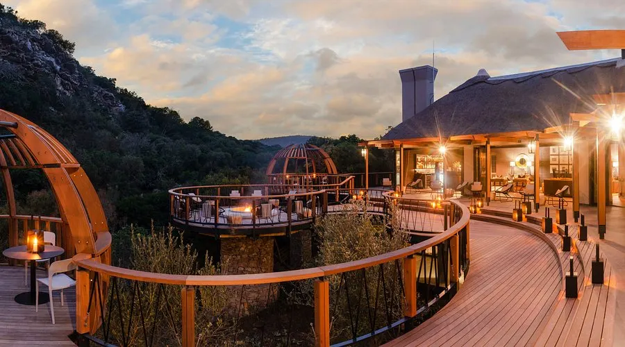 Eagles Crag Lodge — Shamwari Private Game Reserve
