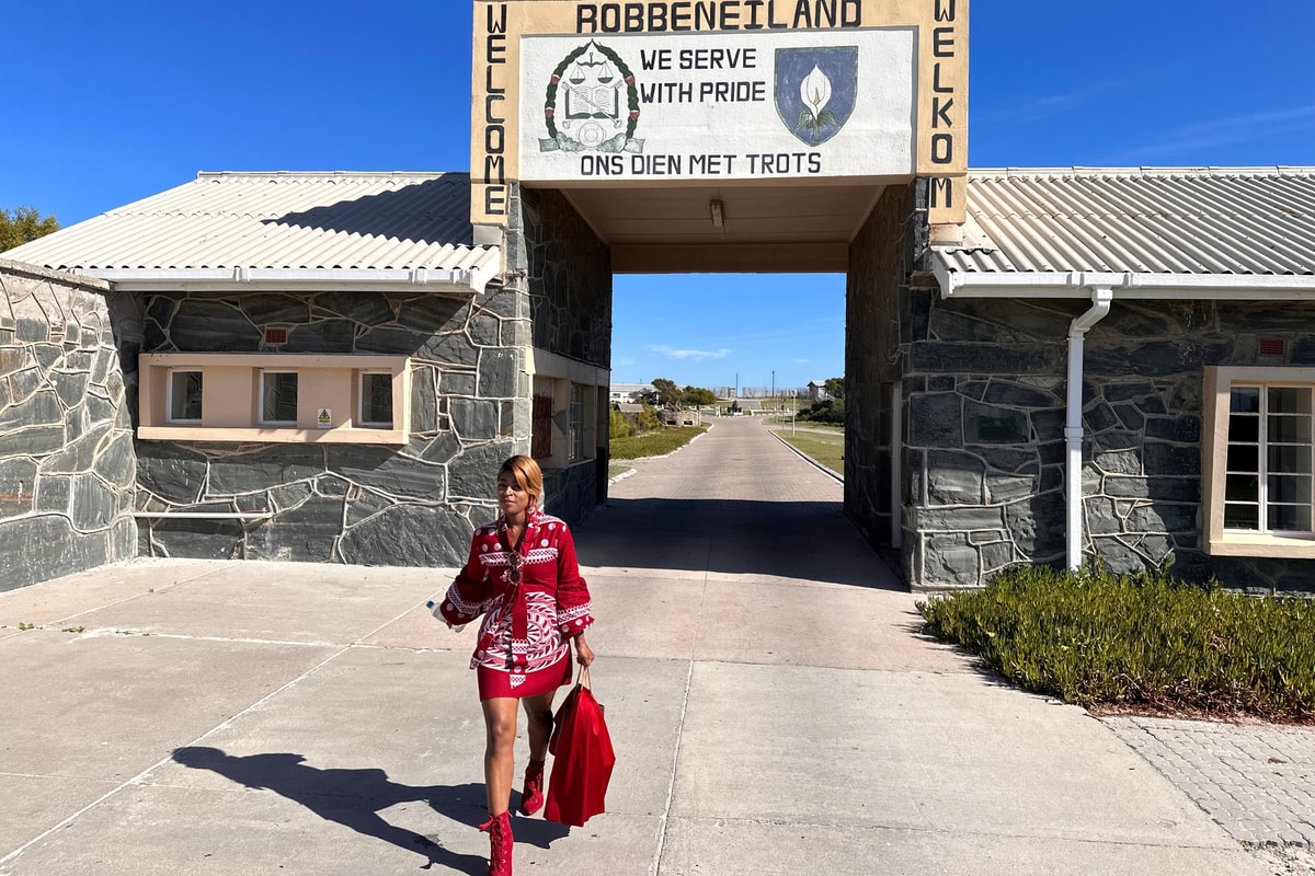 Nelson Mandela Gateway Robben Island sign